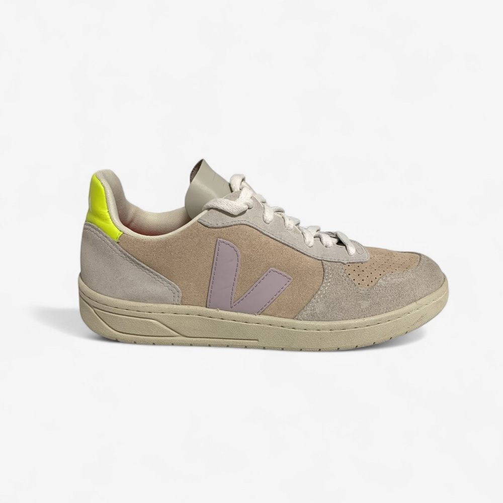 VEJA V-10 Multico Sable Parme Suede Trainers In Pink / Violet | Size 9